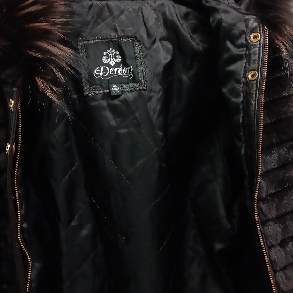 Dereon Hoode Coat Fur Collar XL - Picture 9 of 11